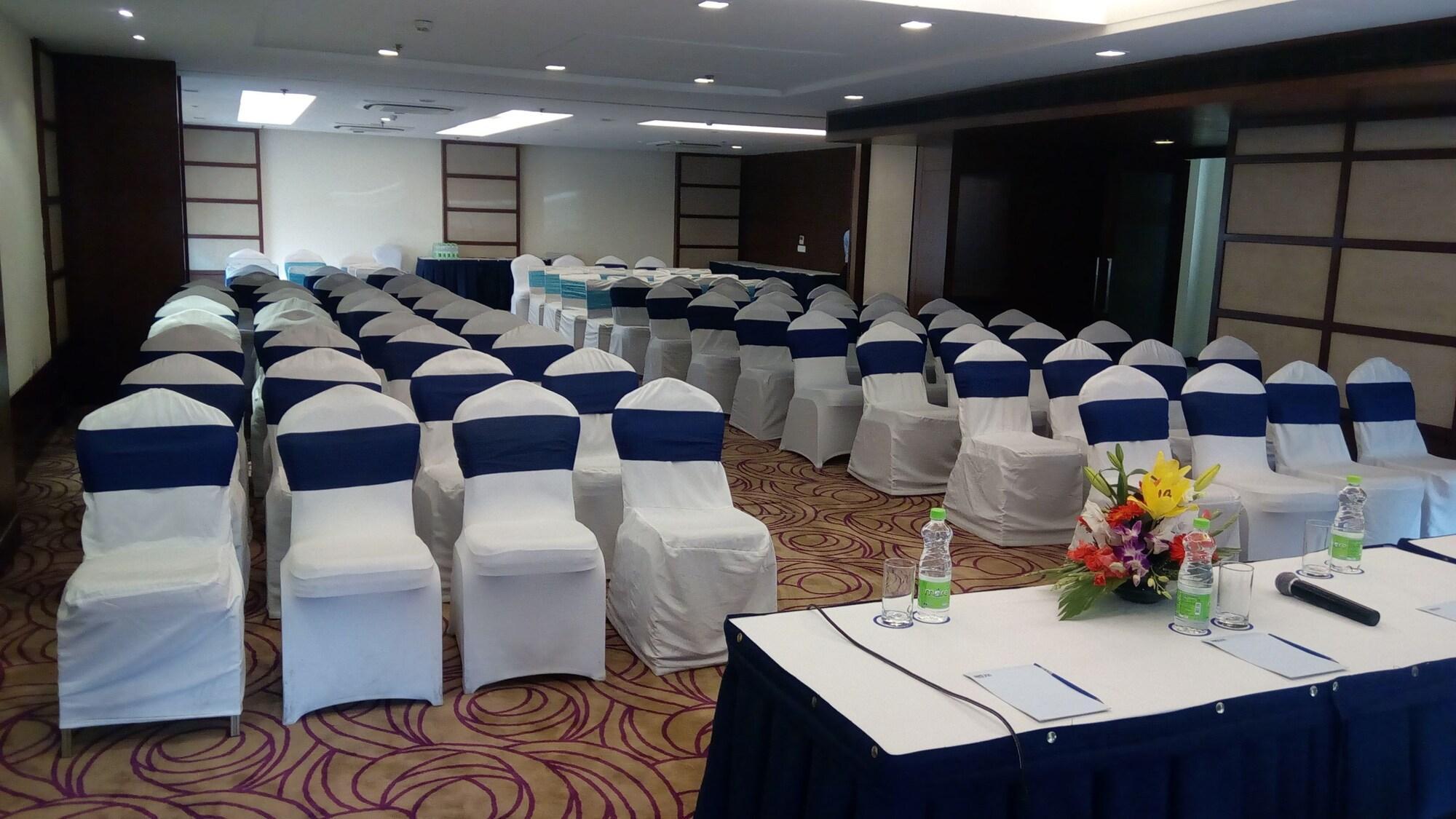 Park Inn Гургаон Экстерьер фото